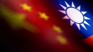 هشدار چین به آمریکا در مورد عبور ناو‌های جنگی این کشور از تنگه تایوان