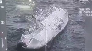 ۵ کشته در پی غرق شدن کشتی نیروی دریایی تایلند + فیلم